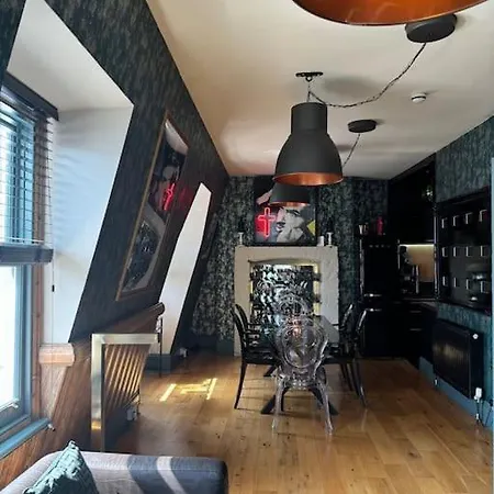 The Turret Apartment London Exterior photo