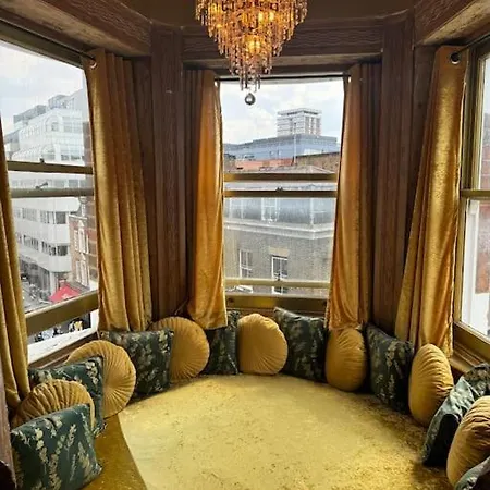The Turret Apartment London Exterior photo
